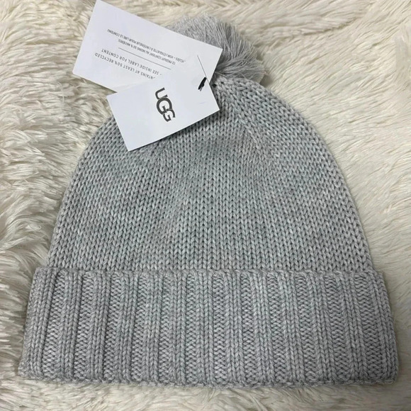 UGG Gray Beanie - Picture 2 of 3